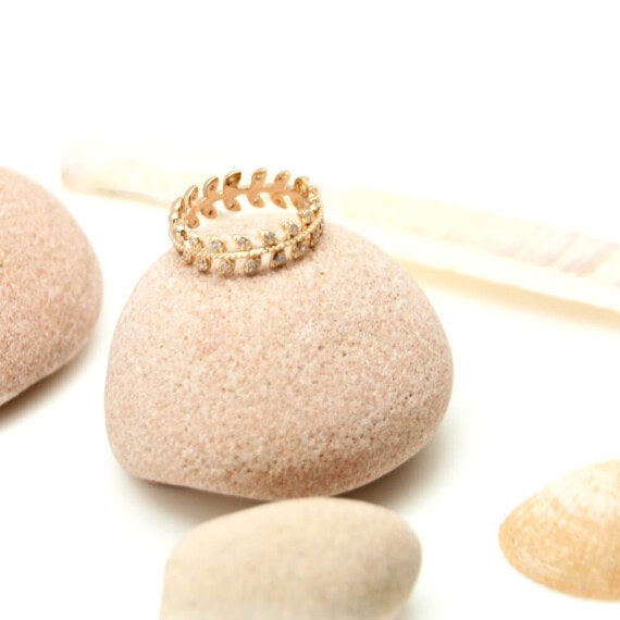 bague-fine-lauriers-poisson-plume