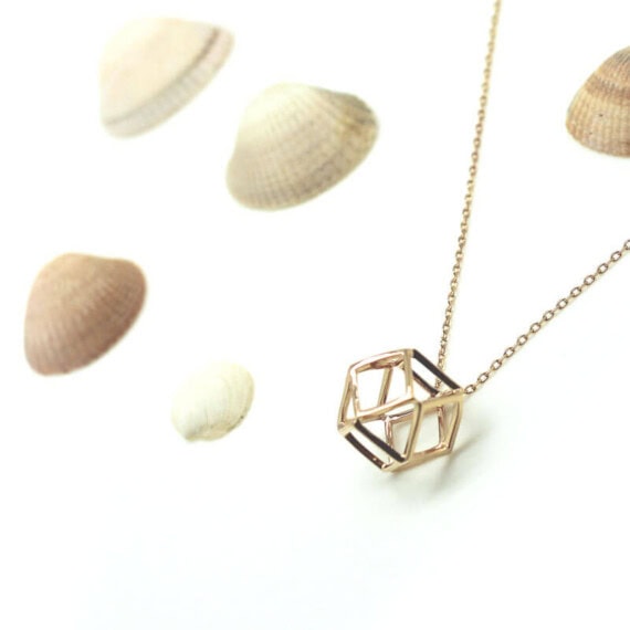 collier-graphique-femme-createur