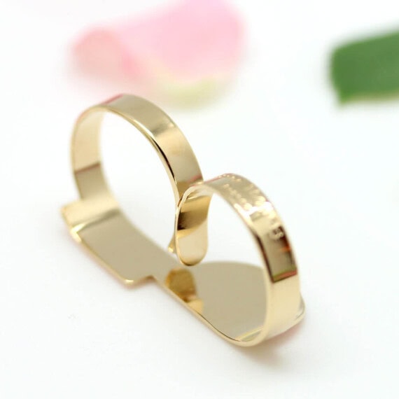 bague fantaisie de créatrice Anne Thomas chez Poisson Plume