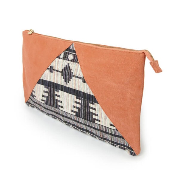 pochette ethnique de voyage corail