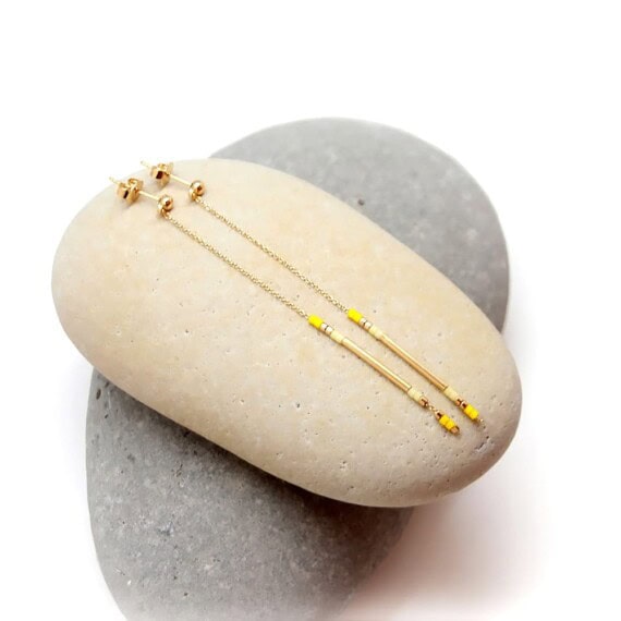 Boucles d'oreilles pendantes de Caroline Najman