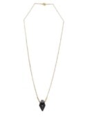 Collier Cinap de la créatrice Salomé Charly en bois de merisier teinté noir.