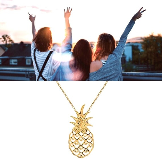 Collier pendentif ananas plaqué or