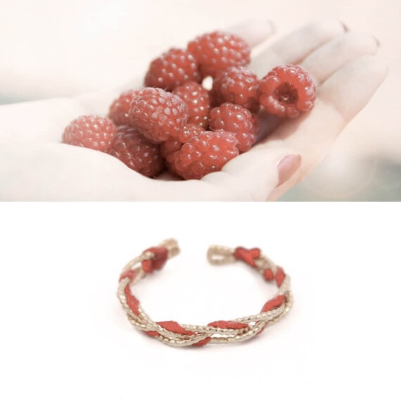 Bague ilona dorée et rouge hez Poisson Plume