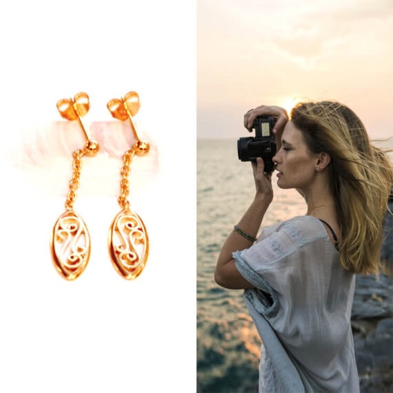 boucles dorées pendantes dentelle ondulations