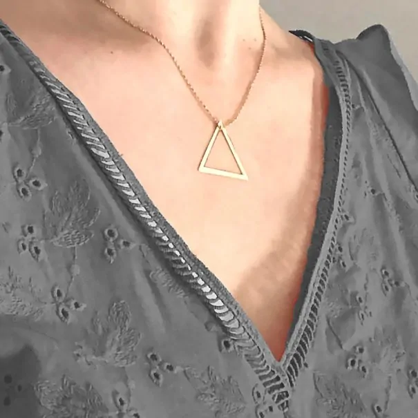collier plaqué or calheta triangle