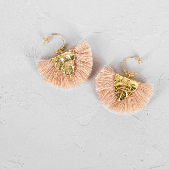 Boucles d'oreilles agia de la créatrice Elise Tsikis, chez Poisson Plume bijoux