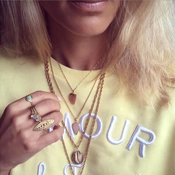 Collier pierre de Lune ROse Phuket Dear Charlotte