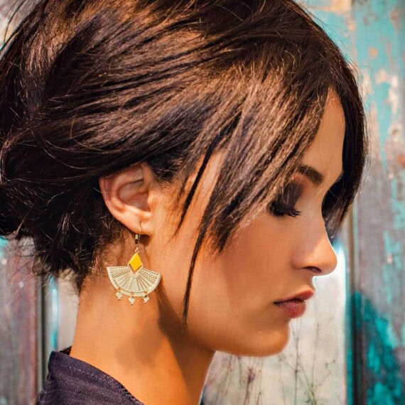 boucles kaili jaune laeti trema chez poisson plume