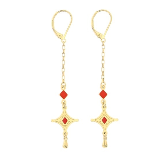Boucles pendantes corail et dorées en forme détoile. Laëti Trëma chez Poisson Plume.
