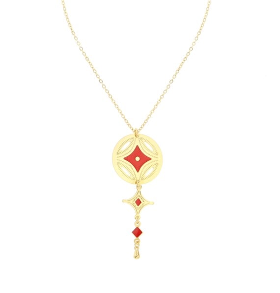 Collier pendentif médaille, nommé Caravane, de la créatrice Laëti Trëma