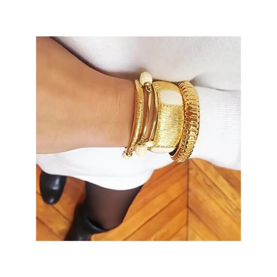 Joncs, manchettes et Bracelets des collections Alexandra Margnat