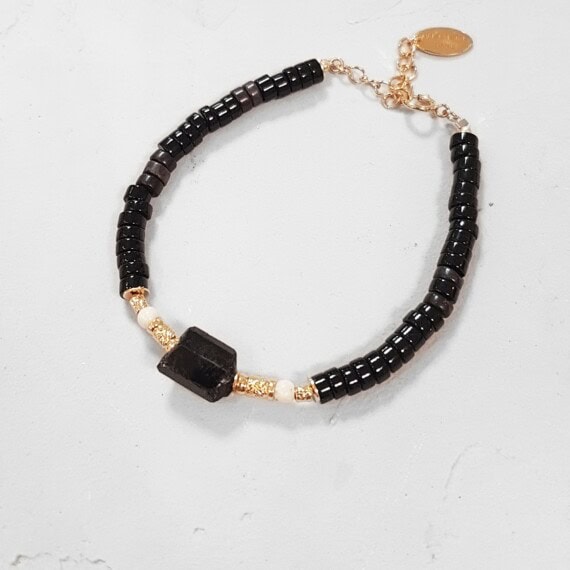 Bracelet Kos black, dotés de perles agates et onyx.
