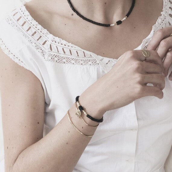 Bracelet Kos black, dotés de perles agates et onyx.