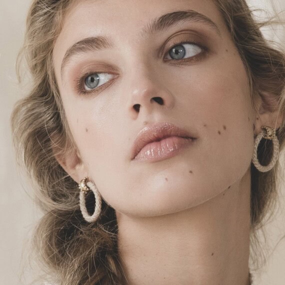Boucles d'oreilles ardassa. Des créaoles Elise Tsikis Paris