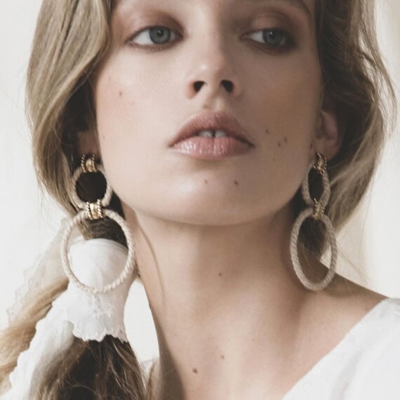 boucles créoles Paralia de la créatrice Elise tsikis