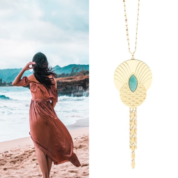 Sautoir doré à l'or fin et Amazonite, nommé Honolulu. Un bijou de créateur chez Poisson Plume bijoux.