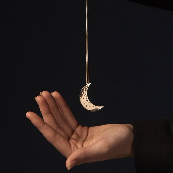 sautoir croissant de lune doré