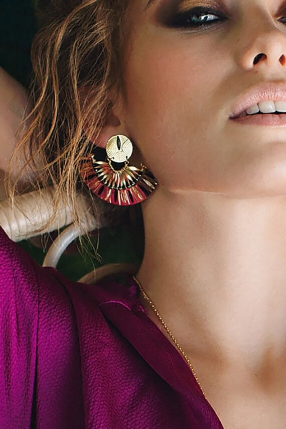 grandes boucles d'oreilles amazonia noires chez poisson plume