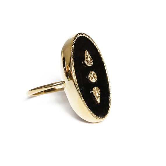 Bague Lana onyx noir texturé de Be Maad. Chez poisson plume bijouterie de créatreurs