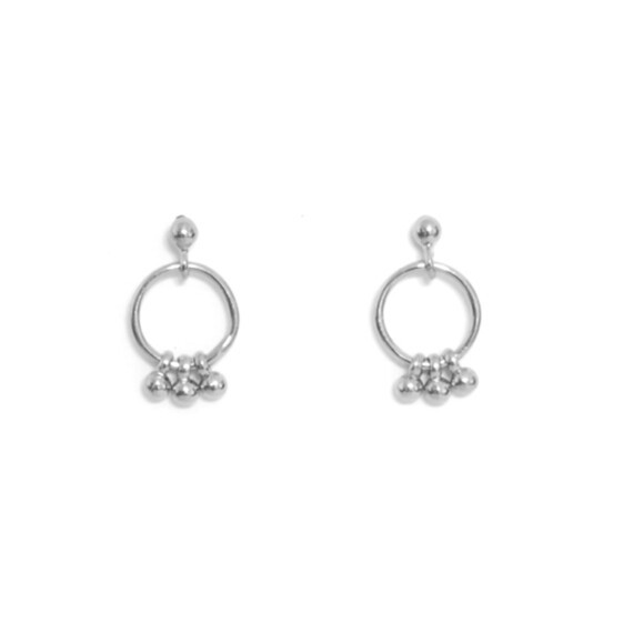 Petites Boucles d'oreilles grelots argent agnes de verneuil