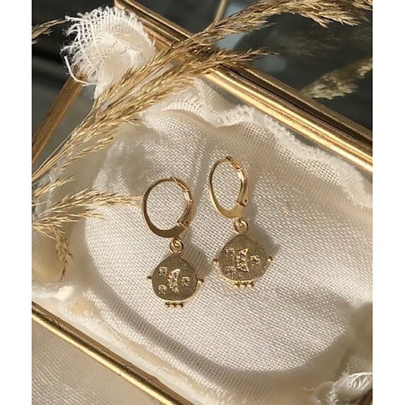 Petites boucles lune médaille