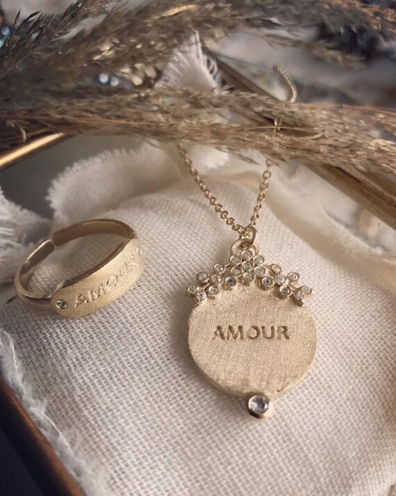 Collier médaille Amour – Image 5