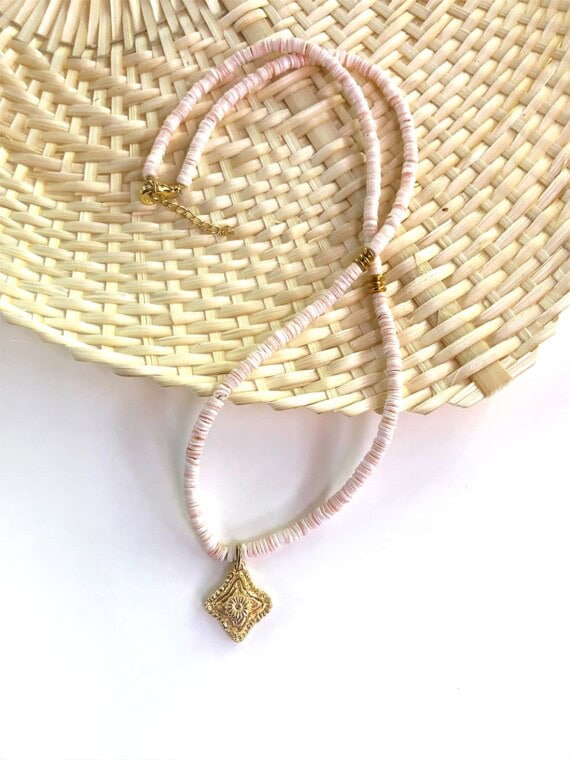 collier talisman corail peche chez poisson plume bijoux