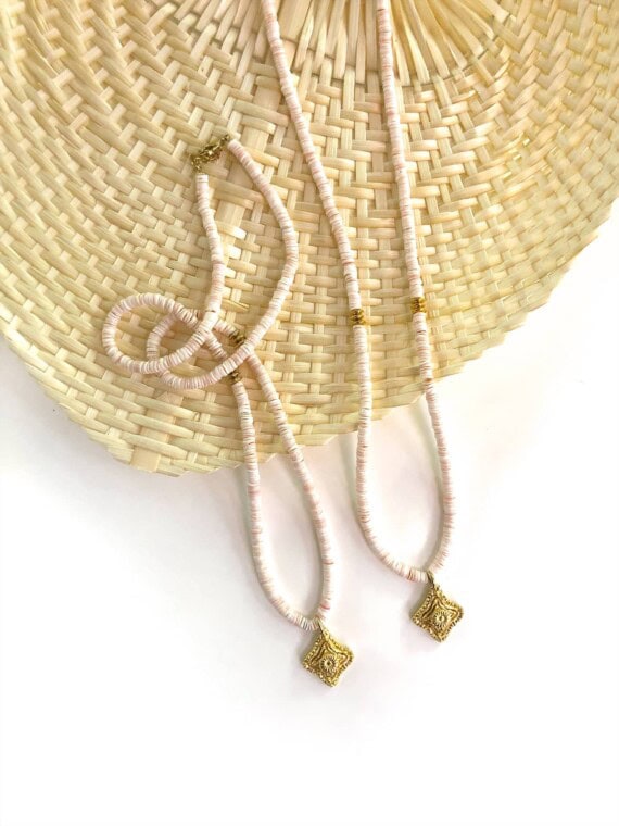 colliers talismans corail peche chez poisson plume bijoux
