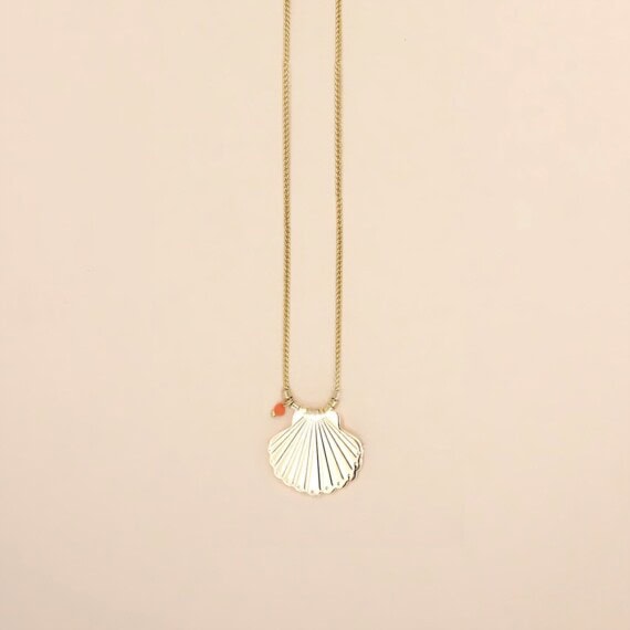 collier bahamas coquillage