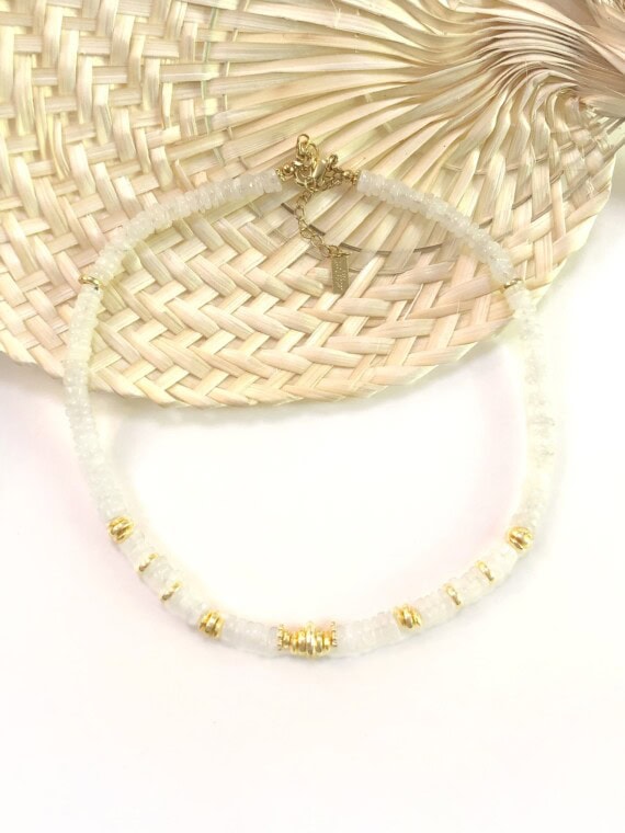 collier choker Sofi pierrede lune leticia ponti chez poisson plume bijoux