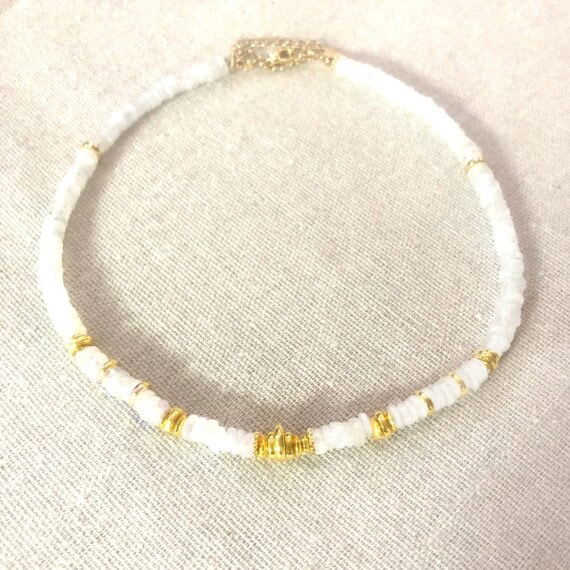 collier choker Sofi pierrede lune leticia ponti chez poisson plume bijoux