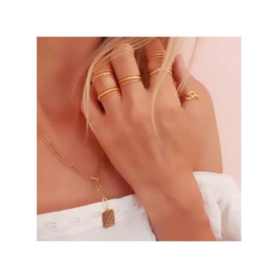 Collier porté ld