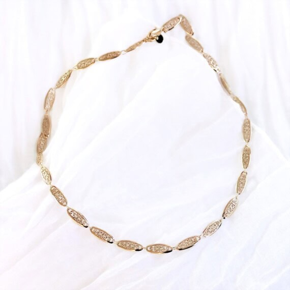 Collier filigrane Cali Louise Hendricks chez poissonplume bijoux