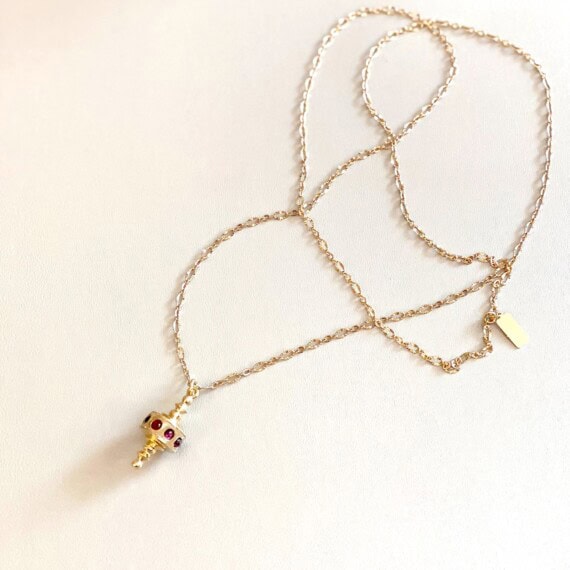 collier toupie grenat chez poissonplume