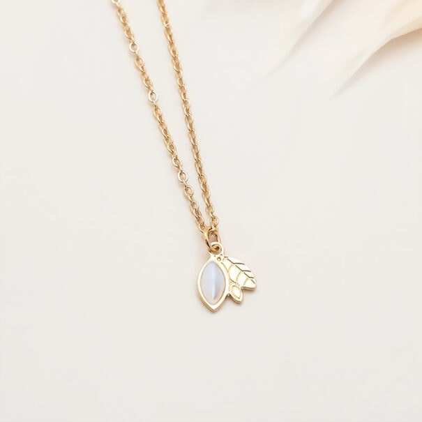 collier ylang nacre zoom
