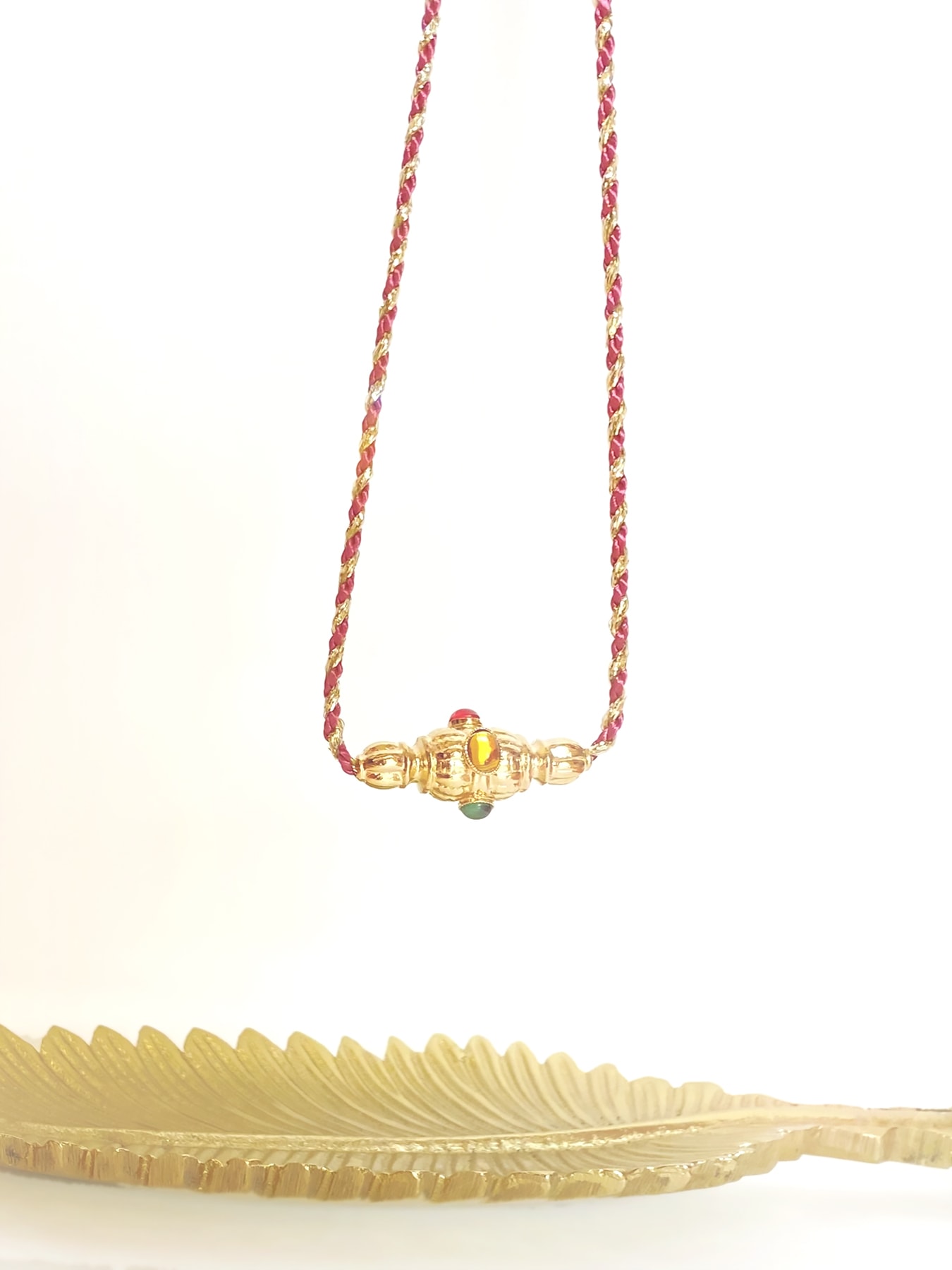 collier moulin cordon chez poisson plume bijoux