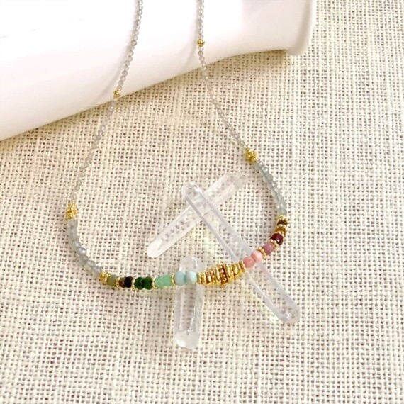 collier frida rainbow chez poissonplume bijoux