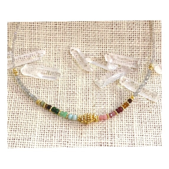 collier frida rainbow chez poissonplume bijoux