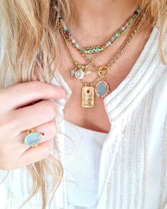 mix de colliers : colliers joy et bonheur