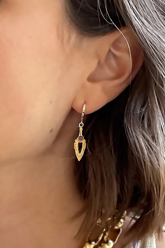 les Boucles d'oreilles amphores améthyste
