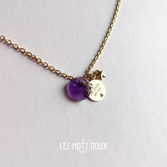collier medaille Je crois en toi pierre fine amethyste