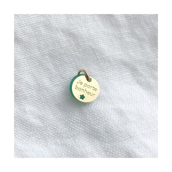 collier medaille Je porte bonheur pierre fine amazonite