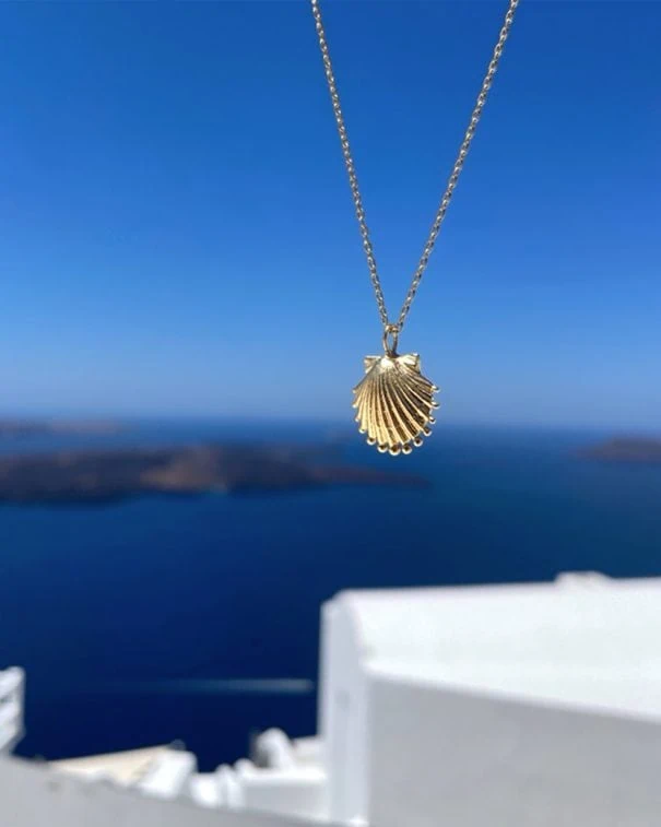 collier coquillage ambiance vacances mer grece
