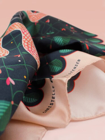Foulard Jardin d'Eden. Fabrication française. Une création Christelle dit Christensen.