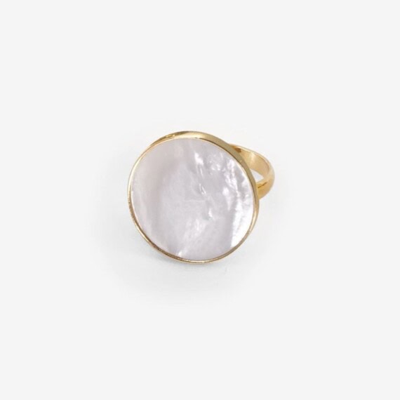 bague nacre naturelle ronde