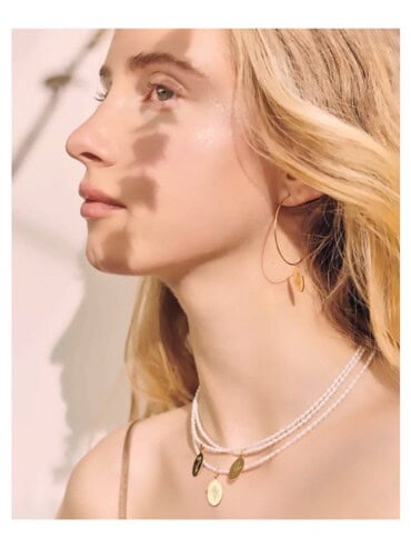 Colliers perles médaille nature femme