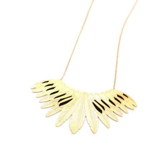 Collier plumes amazonie