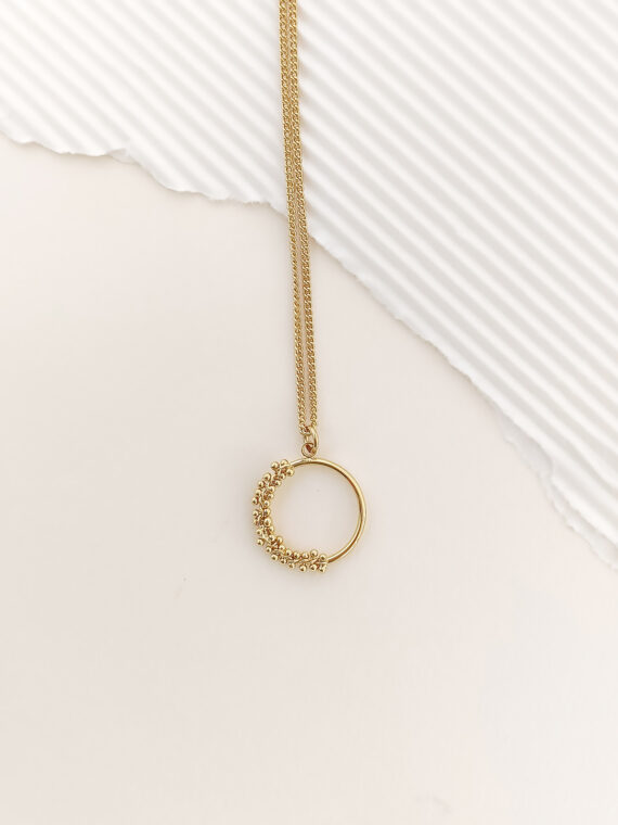 Collier couronne de fleurs juliette présentation