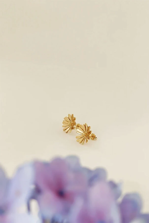 Puces Linette dorées - Boucles d'oreilles fleurs